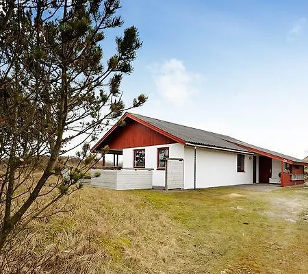 Two-bedroom Holiday In 4 Dom wakacyjny