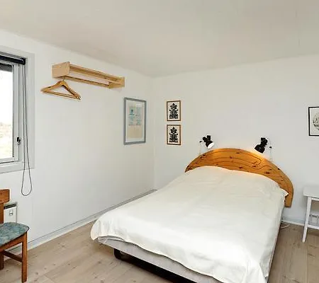 Two-bedroom Holiday In 4 Dom wakacyjny *