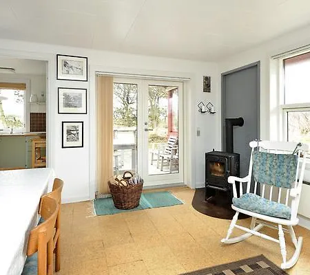 Two-bedroom Holiday In 4 Dom wakacyjny *