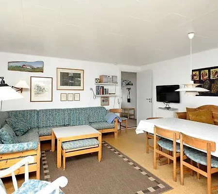 Dom wakacyjny Two-bedroom Holiday In 4